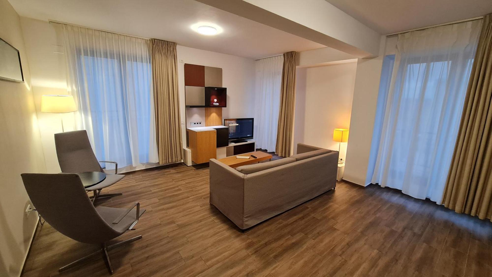 Jafar Resort 11 Penthouse ティミショアラ エクステリア 写真
